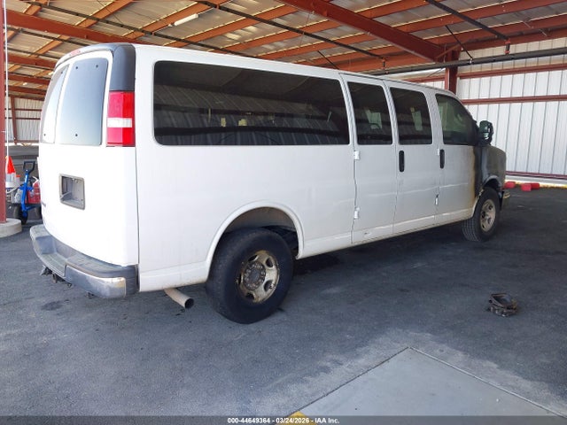 1GAZGPFG8L1180853 Chevrolet Express Passenger Rwd 3500 Extended Wheelbase Lt