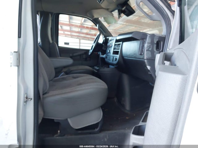 1GAZGPFG8L1180853 Chevrolet Express Passenger Rwd 3500 Extended Wheelbase Lt