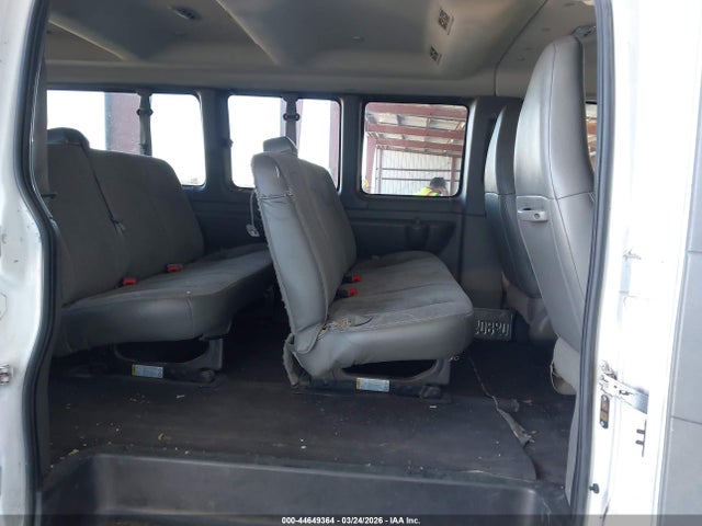 1GAZGPFG8L1180853 Chevrolet Express Passenger Rwd 3500 Extended Wheelbase Lt
