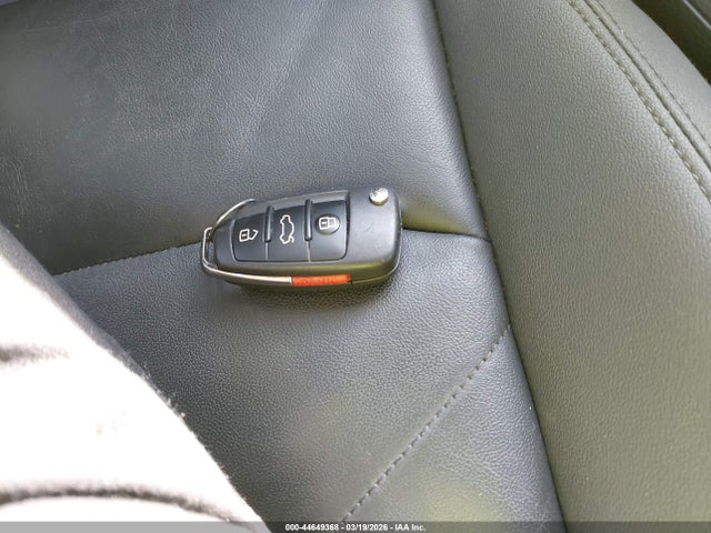 2019 Audi Q3 2.0t Premium მანქანა იყიდება აუქციონზე, vin: WA1AECF36K1072675, აუქციონის ნომერი: 44649368