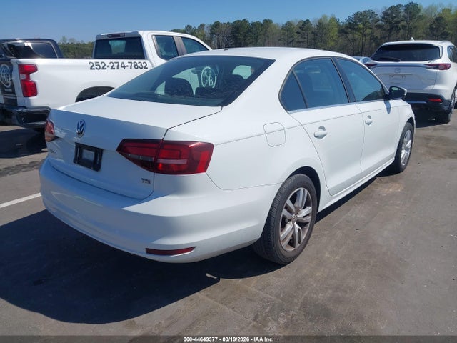 2017 Volkswagen Jetta 1.4t S მანქანა იყიდება აუქციონზე, vin: 3VW2B7AJXHM368744, აუქციონის ნომერი: 44649377
