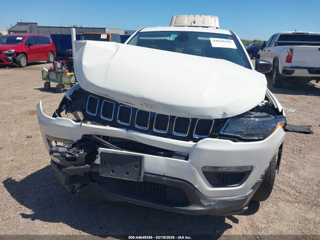2019 JEEP COMPASS 3C4NJCABXKT685845 Photo 5