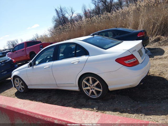 Aukcja sprzedaży 2014 Mercedes-benz C 250 Sport, vin: WDDGF4HBXEG250831, numer aukcji: 44649403