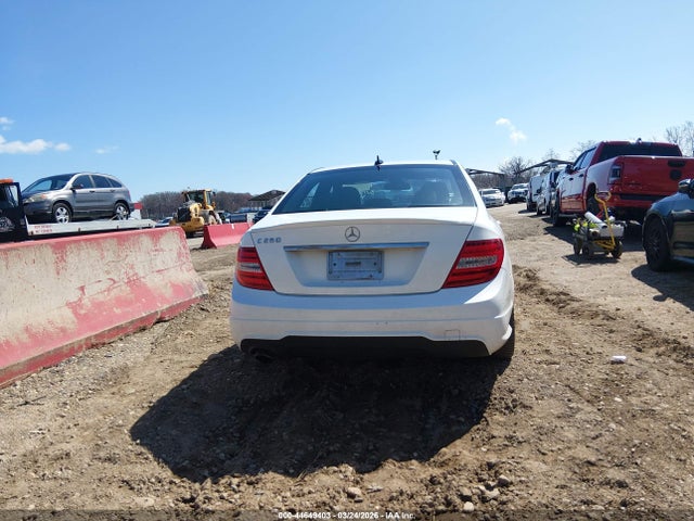 Aukcja sprzedaży 2014 Mercedes-benz C 250 Sport, vin: WDDGF4HBXEG250831, numer aukcji: 44649403