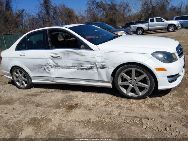 Aukcja sprzedaży 2014 Mercedes-benz C 250 Sport, vin: WDDGF4HBXEG250831, numer aukcji: 44649403