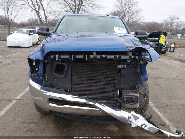 44649414 :رقم المزاد ، 3C6UR5CL4FG611025 vin ، 2015 Ram 2500 Tradesman مزاد بيع