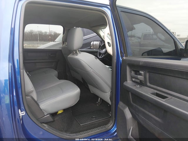 44649414 :رقم المزاد ، 3C6UR5CL4FG611025 vin ، 2015 Ram 2500 Tradesman مزاد بيع