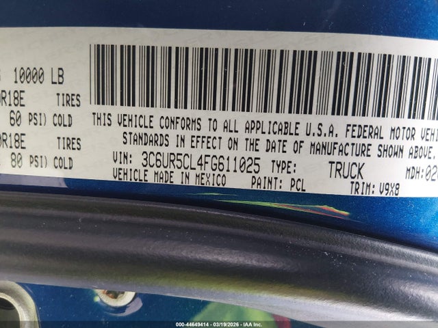 44649414 :رقم المزاد ، 3C6UR5CL4FG611025 vin ، 2015 Ram 2500 Tradesman مزاد بيع