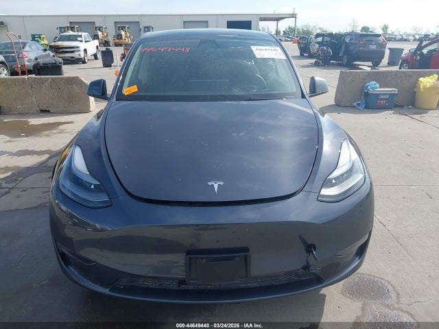 Продажа на аукционе авто 2022 Tesla Model Y Performance Dual Motor All-wheel Drive, vin: 7SAYGDEF2NF505441, номер лота: 44649448