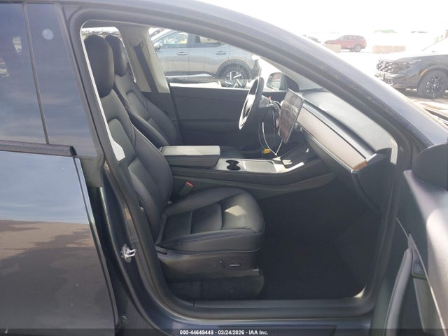 Продажа на аукционе авто 2022 Tesla Model Y Performance Dual Motor All-wheel Drive, vin: 7SAYGDEF2NF505441, номер лота: 44649448