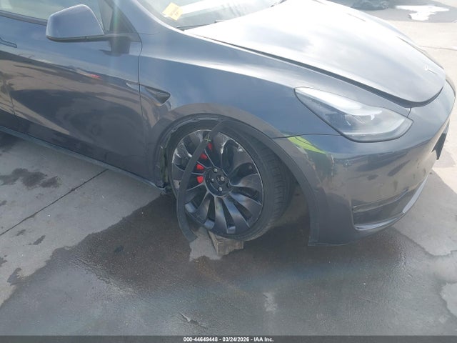 Продажа на аукционе авто 2022 Tesla Model Y Performance Dual Motor All-wheel Drive, vin: 7SAYGDEF2NF505441, номер лота: 44649448