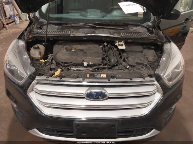 44649500 :رقم المزاد ، 1FMCU9HD0JUB13367 vin ، 2018 Ford Escape Sel مزاد بيع