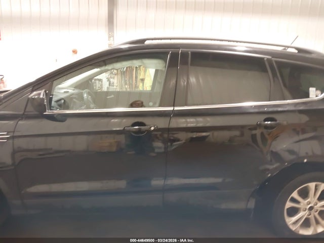 44649500 :رقم المزاد ، 1FMCU9HD0JUB13367 vin ، 2018 Ford Escape Sel مزاد بيع