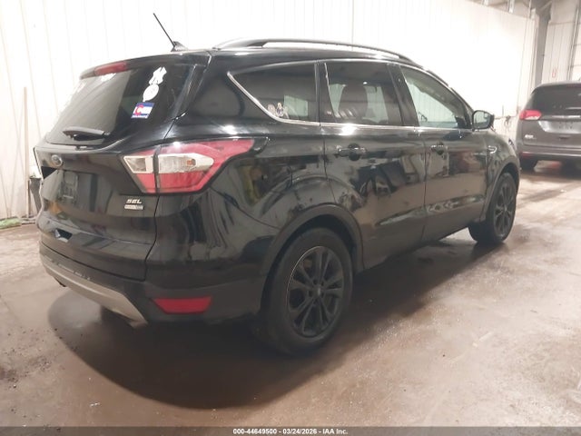 44649500 :رقم المزاد ، 1FMCU9HD0JUB13367 vin ، 2018 Ford Escape Sel مزاد بيع