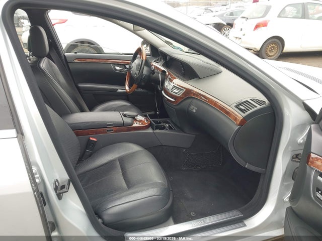 2009 MERCEDES-BENZ S 550 WDDNG86X89A240186 Photo 4