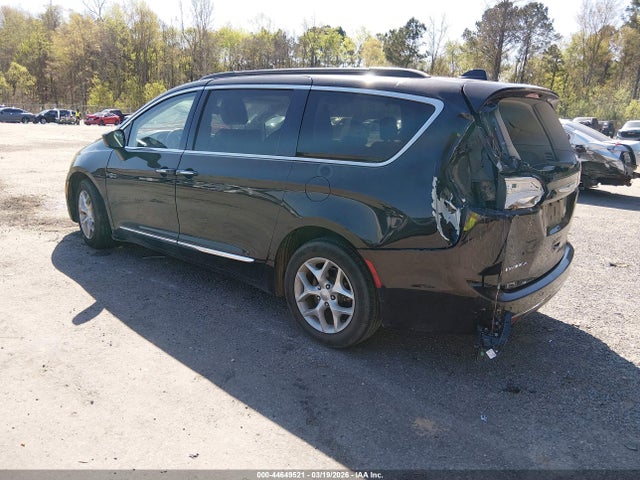 2017 Chrysler Pacifica Touring-l მანქანა იყიდება აუქციონზე, vin: 2C4RC1BG2HR542779, აუქციონის ნომერი: 44649521