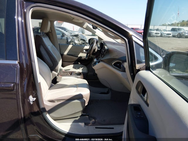 2017 Chrysler Pacifica Touring-l მანქანა იყიდება აუქციონზე, vin: 2C4RC1BG2HR542779, აუქციონის ნომერი: 44649521