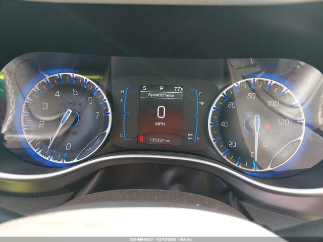 2017 Chrysler Pacifica Touring-l მანქანა იყიდება აუქციონზე, vin: 2C4RC1BG2HR542779, აუქციონის ნომერი: 44649521
