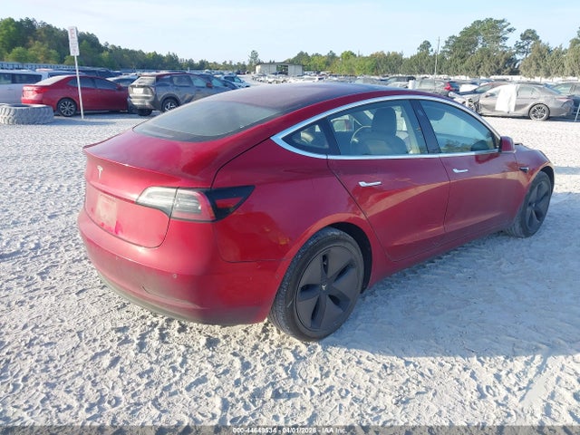 44649534 :رقم المزاد ، 5YJ3E1EA1JF044954 vin ، 2018 Tesla Model 3 Long Range/mid Range مزاد بيع