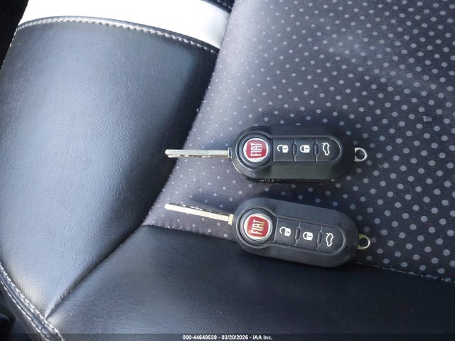 2016 FIAT 500E 3C3CFFGE3GT221724 Photo 10