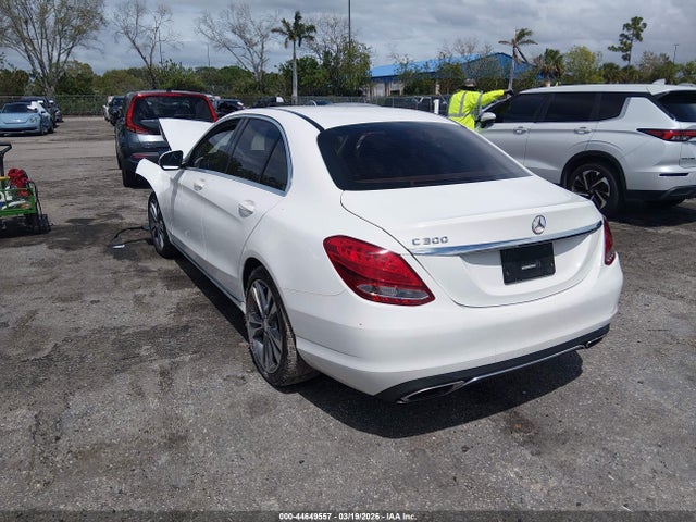 44649557 :رقم المزاد ، 55SWF4JB6GU150057 vin ، 2016 Mercedes-benz C 300 مزاد بيع