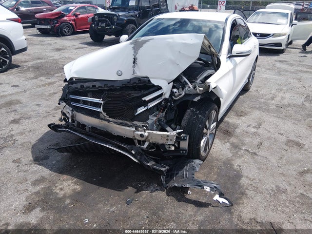 44649557 :رقم المزاد ، 55SWF4JB6GU150057 vin ، 2016 Mercedes-benz C 300 مزاد بيع