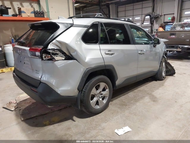 2023 TOYOTA RAV4 2T3P1RFV8PW377877 Photo 3