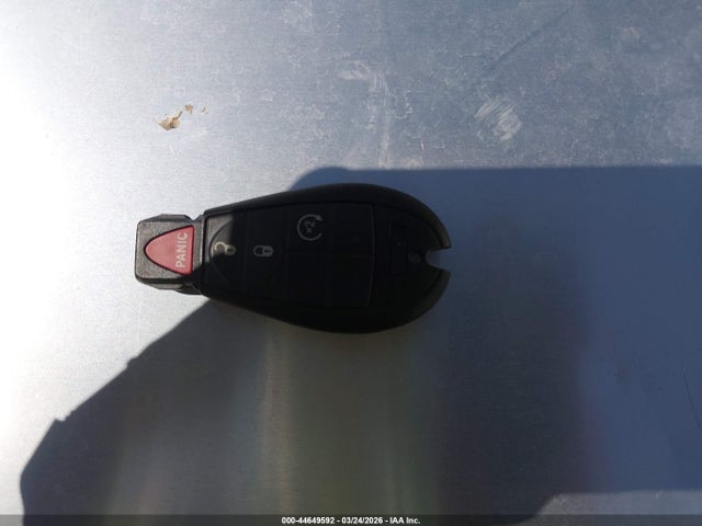 44649592 :رقم المزاد ، 1C4PJLCB3KD370316 vin ، 2019 Jeep Cherokee Latitude Fwd مزاد بيع