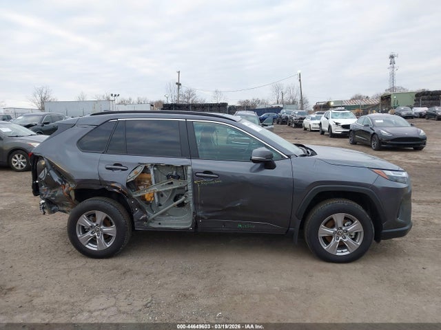 2025 Toyota Rav4 Xle მანქანა იყიდება აუქციონზე, vin: 2T3P1RFV6SC556106, აუქციონის ნომერი: 44649603