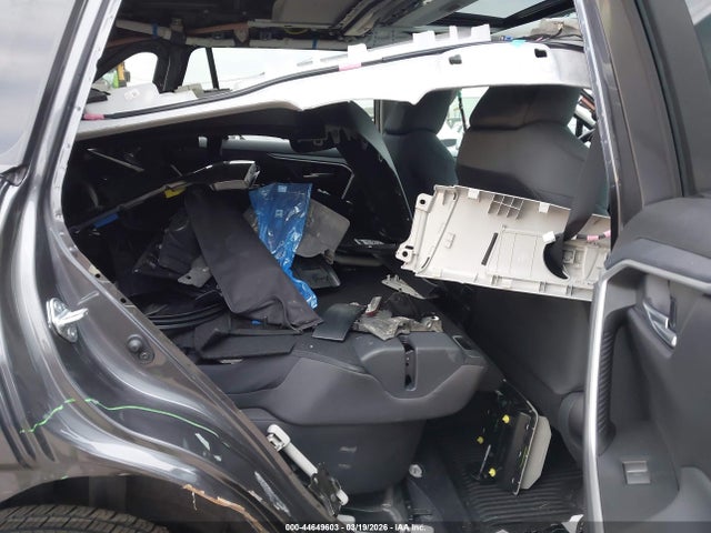 2025 Toyota Rav4 Xle მანქანა იყიდება აუქციონზე, vin: 2T3P1RFV6SC556106, აუქციონის ნომერი: 44649603