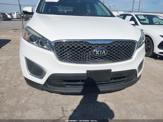 5XYPG4A57HG284163 KIA Sorento 3.3l Lx