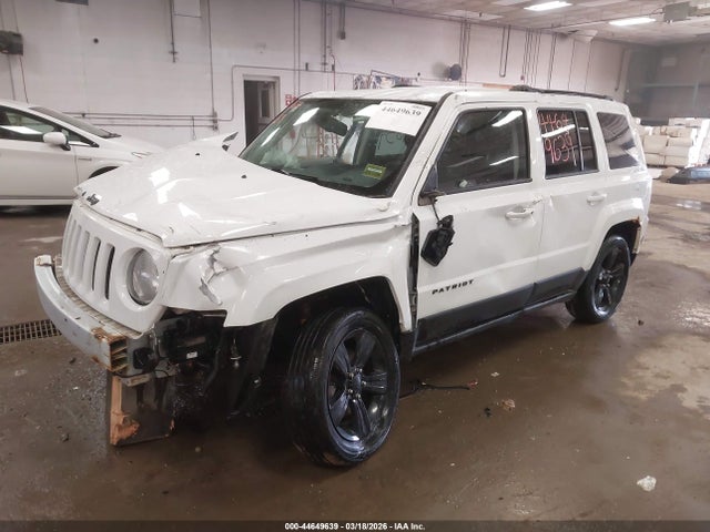 2015 Jeep Patriot Altitude Edition მანქანა იყიდება აუქციონზე, vin: 1C4NJRBB8FD425599, აუქციონის ნომერი: 44649639