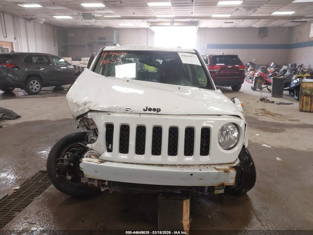 2015 Jeep Patriot Altitude Edition მანქანა იყიდება აუქციონზე, vin: 1C4NJRBB8FD425599, აუქციონის ნომერი: 44649639