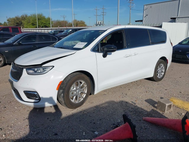 2026 Chrysler Pacifica Select მანქანა იყიდება აუქციონზე, vin: 2C4RC1BG0TR156838, აუქციონის ნომერი: 44649655