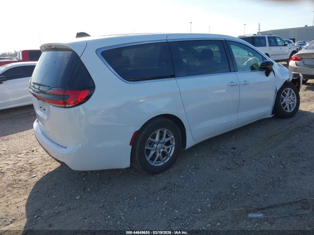2026 Chrysler Pacifica Select მანქანა იყიდება აუქციონზე, vin: 2C4RC1BG0TR156838, აუქციონის ნომერი: 44649655