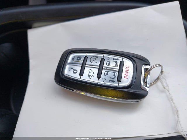 2020 CHRYSLER PACIFICA 2C4RC1GG8LR108481 Photo 10