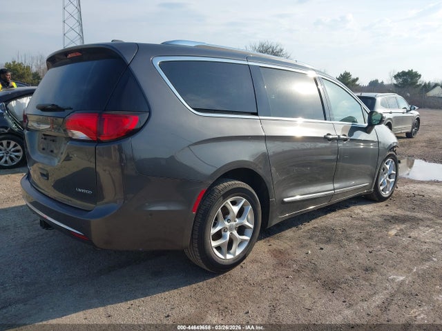 2020 CHRYSLER PACIFICA 2C4RC1GG8LR108481 Photo 3