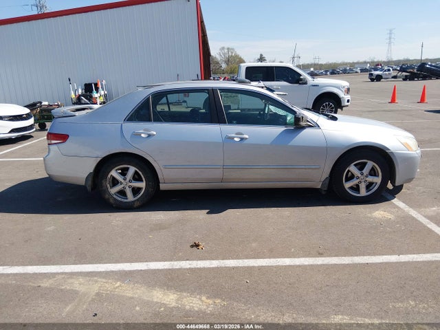 Auction sale of the 2004 Honda Accord 2.4 Ex, vin: 1HGCM56624A132883, lot number: 44649668