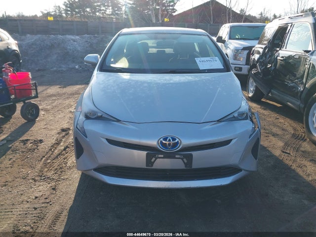 Toyota Prius Three 2016 JTDKARFU8G3016332 Image 13