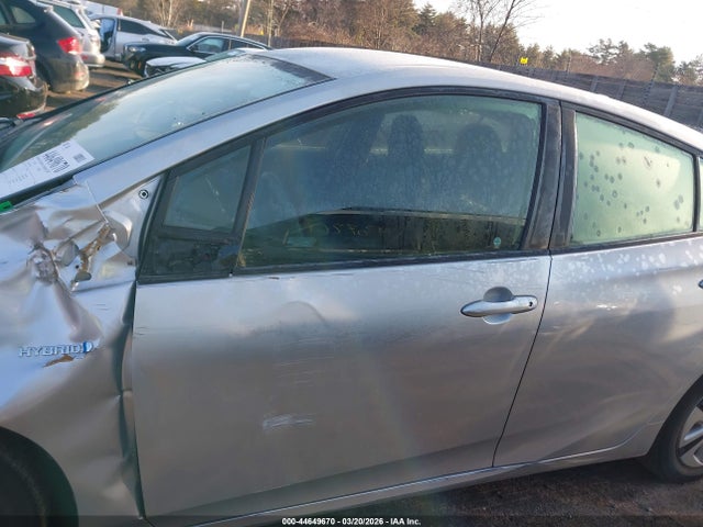 Toyota Prius Three 2016 JTDKARFU8G3016332 Image 15
