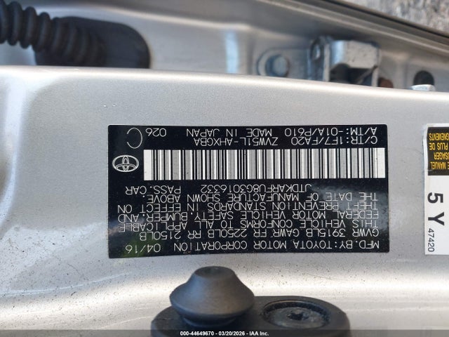 Toyota Prius Three 2016 JTDKARFU8G3016332 Image 9