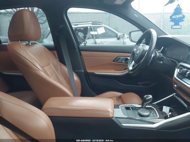 44649690 :رقم المزاد ، 3MW5R7J09L8B31499 vin ، 2020 Bmw 330i Xdrive مزاد بيع