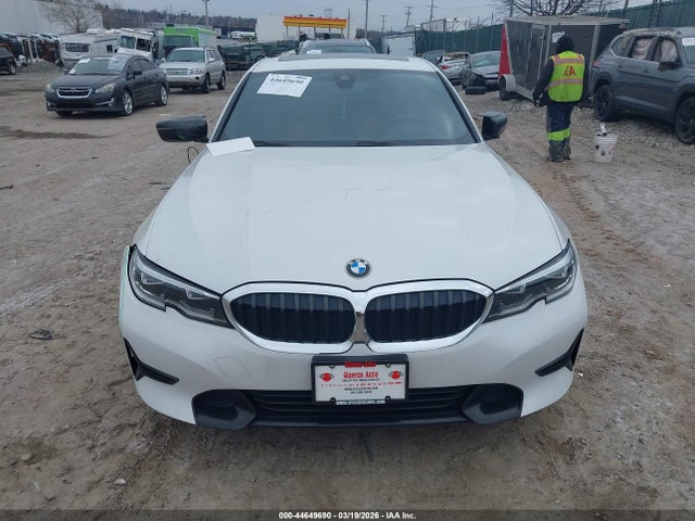 44649690 :رقم المزاد ، 3MW5R7J09L8B31499 vin ، 2020 Bmw 330i Xdrive مزاد بيع