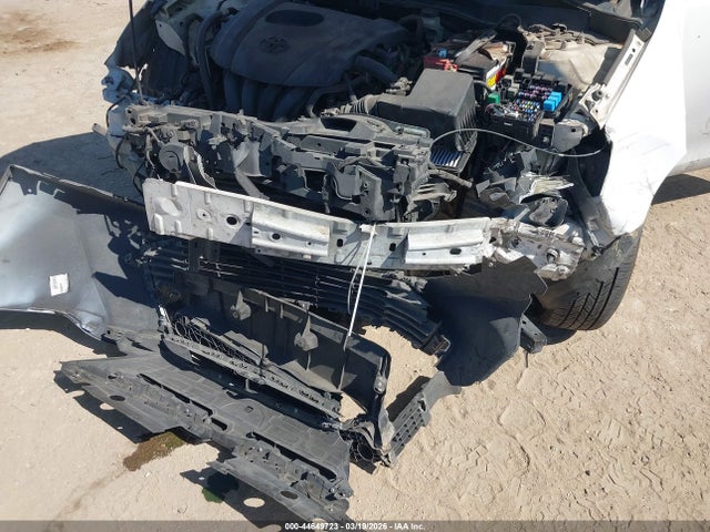 44649723 :رقم المزاد ، 3MYDLBYV8JY313682 vin ، 2018 Toyota Yaris Ia مزاد بيع