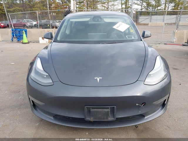 44649733 :رقم المزاد ، 5YJ3E1EB7NF253629 vin ، 2022 Tesla Model 3 Long Range Dual Motor All-wheel Drive مزاد بيع