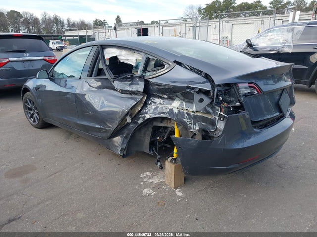 44649733 :رقم المزاد ، 5YJ3E1EB7NF253629 vin ، 2022 Tesla Model 3 Long Range Dual Motor All-wheel Drive مزاد بيع