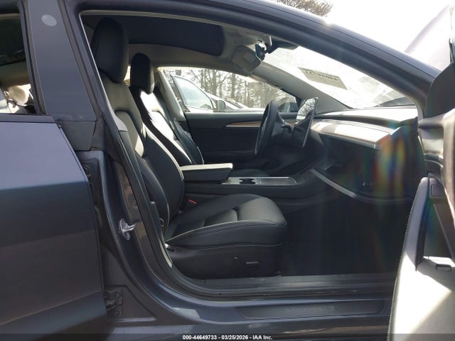 44649733 :رقم المزاد ، 5YJ3E1EB7NF253629 vin ، 2022 Tesla Model 3 Long Range Dual Motor All-wheel Drive مزاد بيع