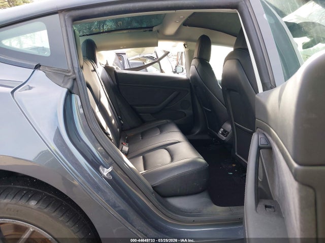 44649733 :رقم المزاد ، 5YJ3E1EB7NF253629 vin ، 2022 Tesla Model 3 Long Range Dual Motor All-wheel Drive مزاد بيع