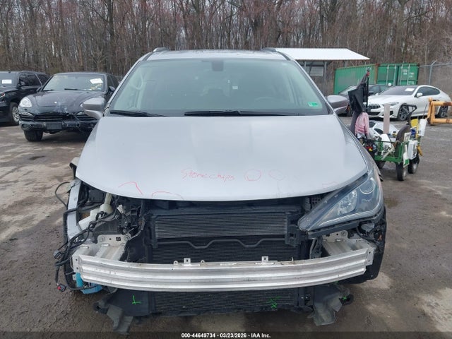 Продажа на аукционе авто 2018 Chrysler Pacifica Touring L, vin: 2C4RC1BG2JR236168, номер лота: 44649734