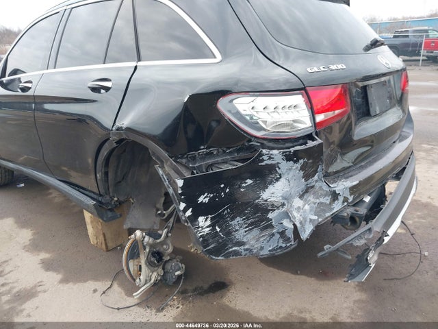 Продажа на аукционе авто 2017 Mercedes-benz Glc 300 4matic, vin: WDC0G4KB5HF142784, номер лота: 44649736